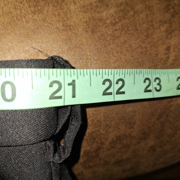 Haggar Cool Right Performance Flex dress slacks in a men's size 42x32. Pre-loved - Picture 2 of 6
